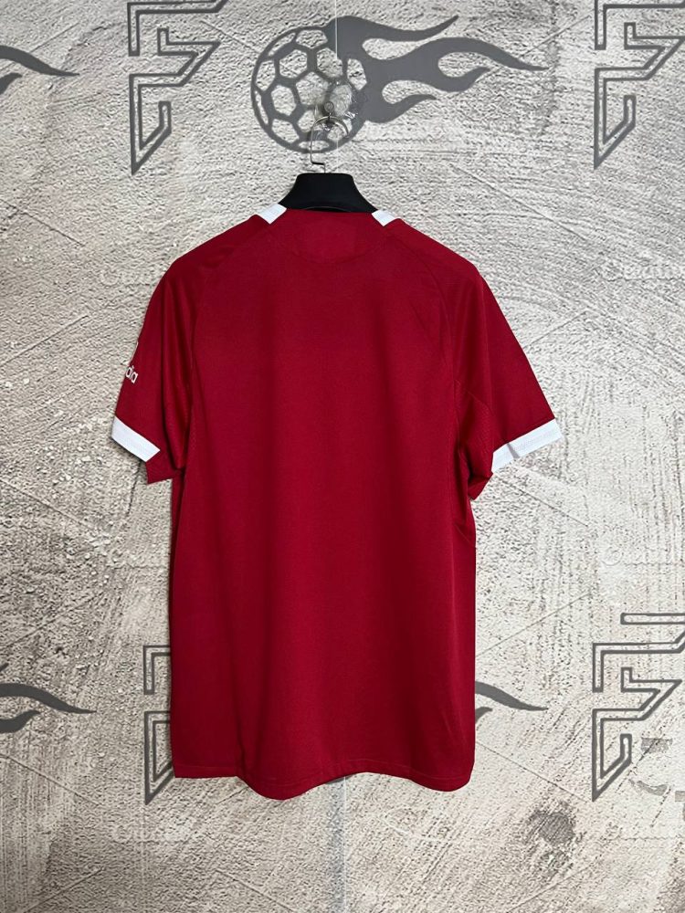 لباس-اول-احتمالی-لیورپول-2026-پلیری-5